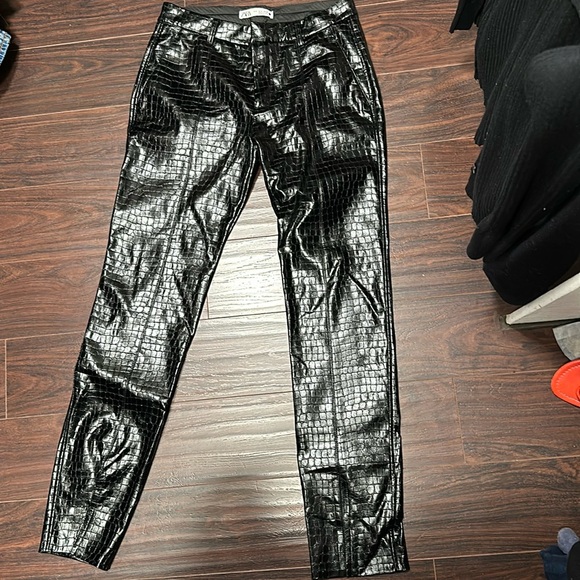 Zara Faux Leather pants NWOT - Picture 2 of 4
